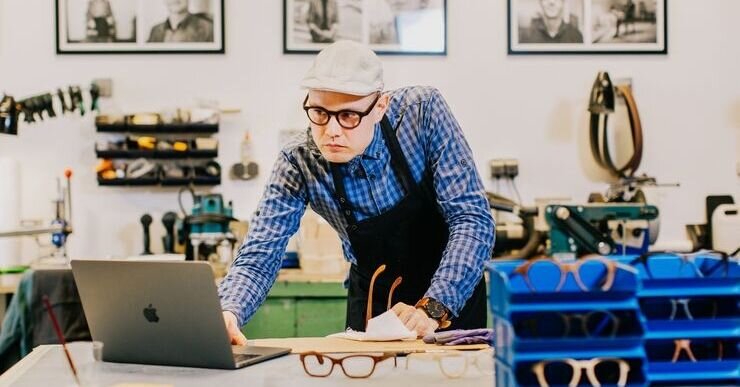 Growing manufacturers like the guys at “Framed by Karl” are constantly in the process of exhausting materials for various products and recipes. This is one of those areas which requires more advanced features than what Xero inventory management offers.