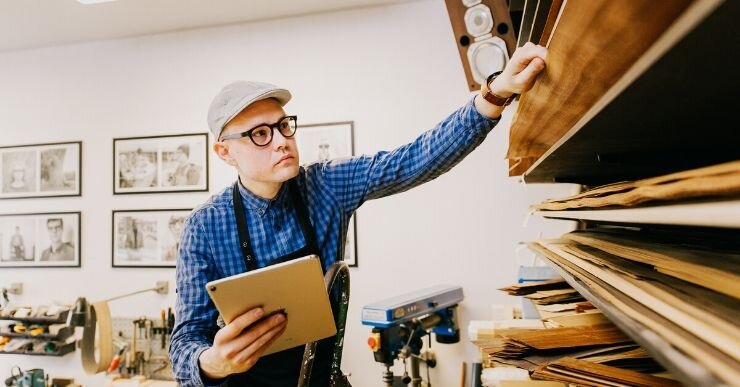 Xero inventory expiration date tracking isn’t possible without the use of third-party integrations.