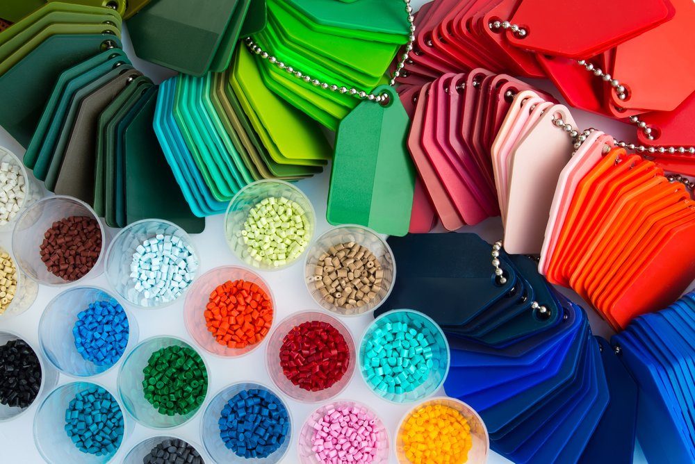 There’s no doubt that QuickBooks raw material inventory can be a tough nut to crack for growing manufacturers. The problem lies in the lack of a dedicated manufacturing module. But what’s the solution?
