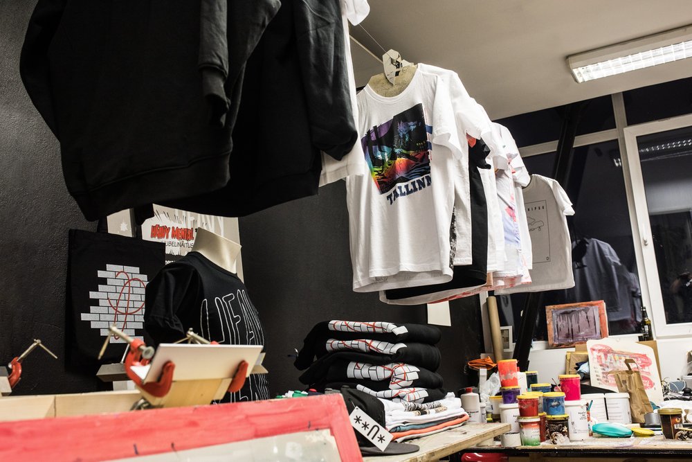 What is dead stock can be determined by inventory management software, helping you identify which products have been in stock for an unusually long time.